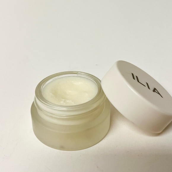 ILIA Lip Wrap Hydrating Mask 10ml - Picture 2 of 9